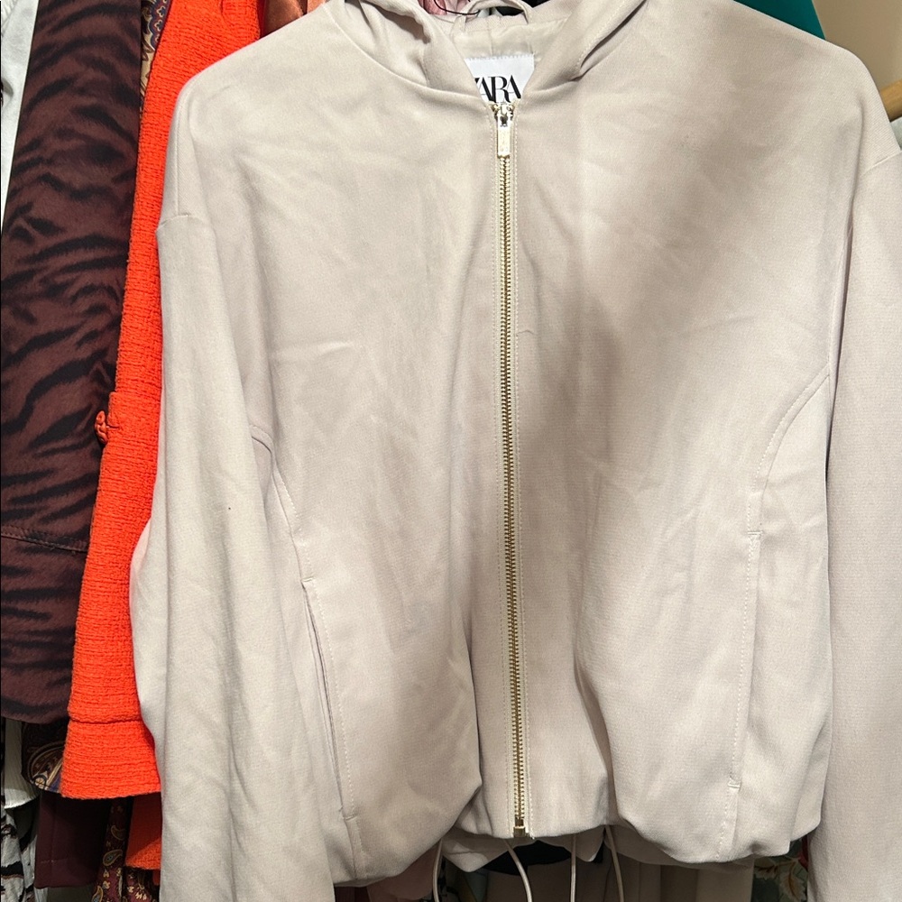 Zara Cream Bomber